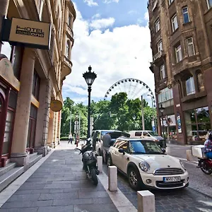Hotel Sasone, Budapest